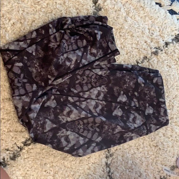 CALIA by Carrie Underwood leggings. - Picture 1 of 4